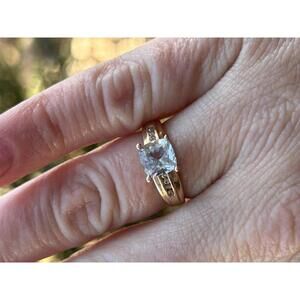 14k Aquamarine and Diamond ring Yellow Gold size 6 - Vintage Estate